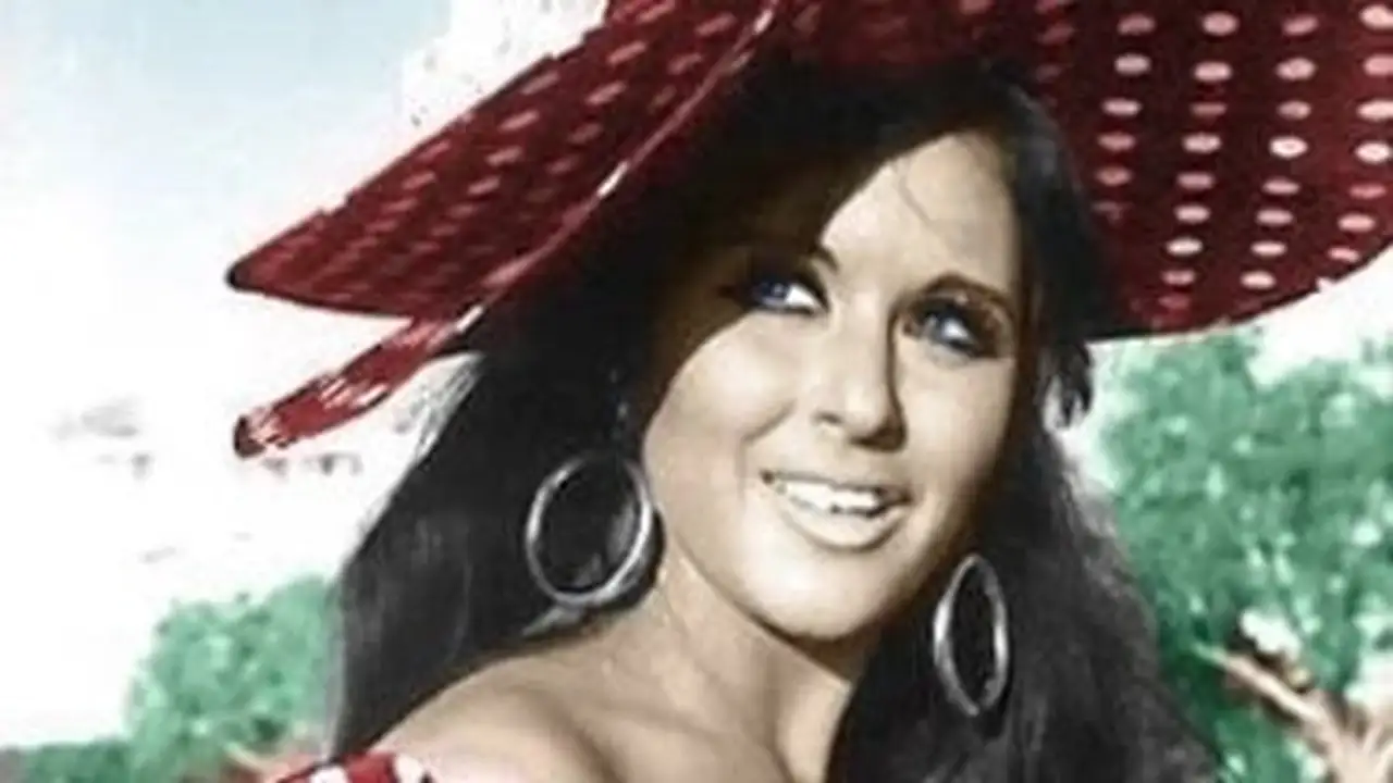 تسجيل صوتي مفقود.. سعاد حسني تكشف كواليس أغنية الدنيا ربيع لأول مرة